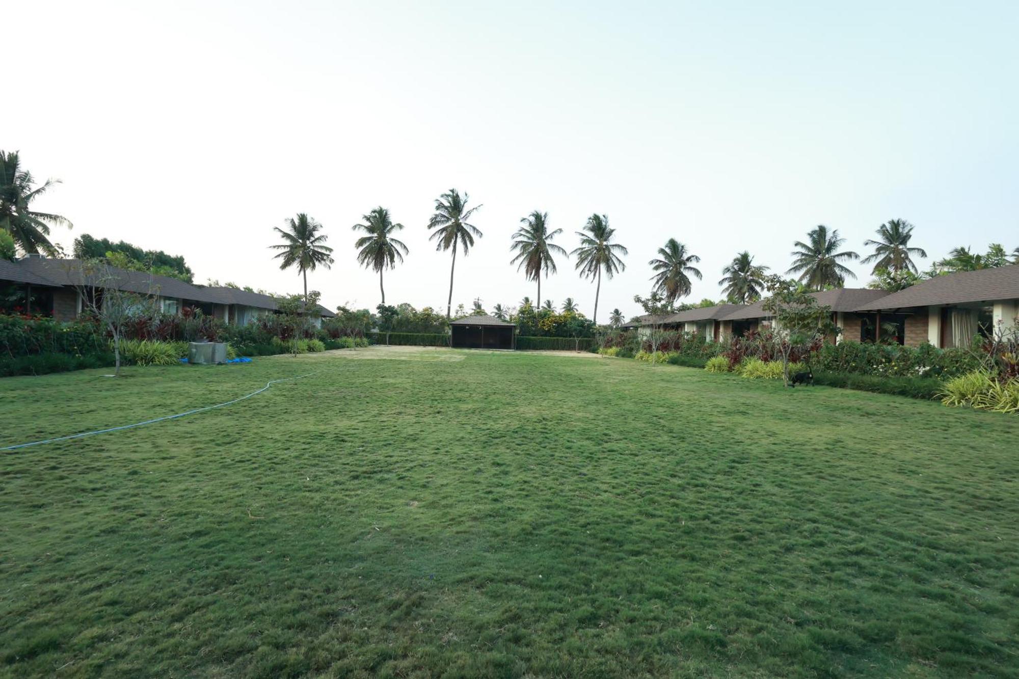Veerdency Luxury Resort Devanahalli Esterno foto