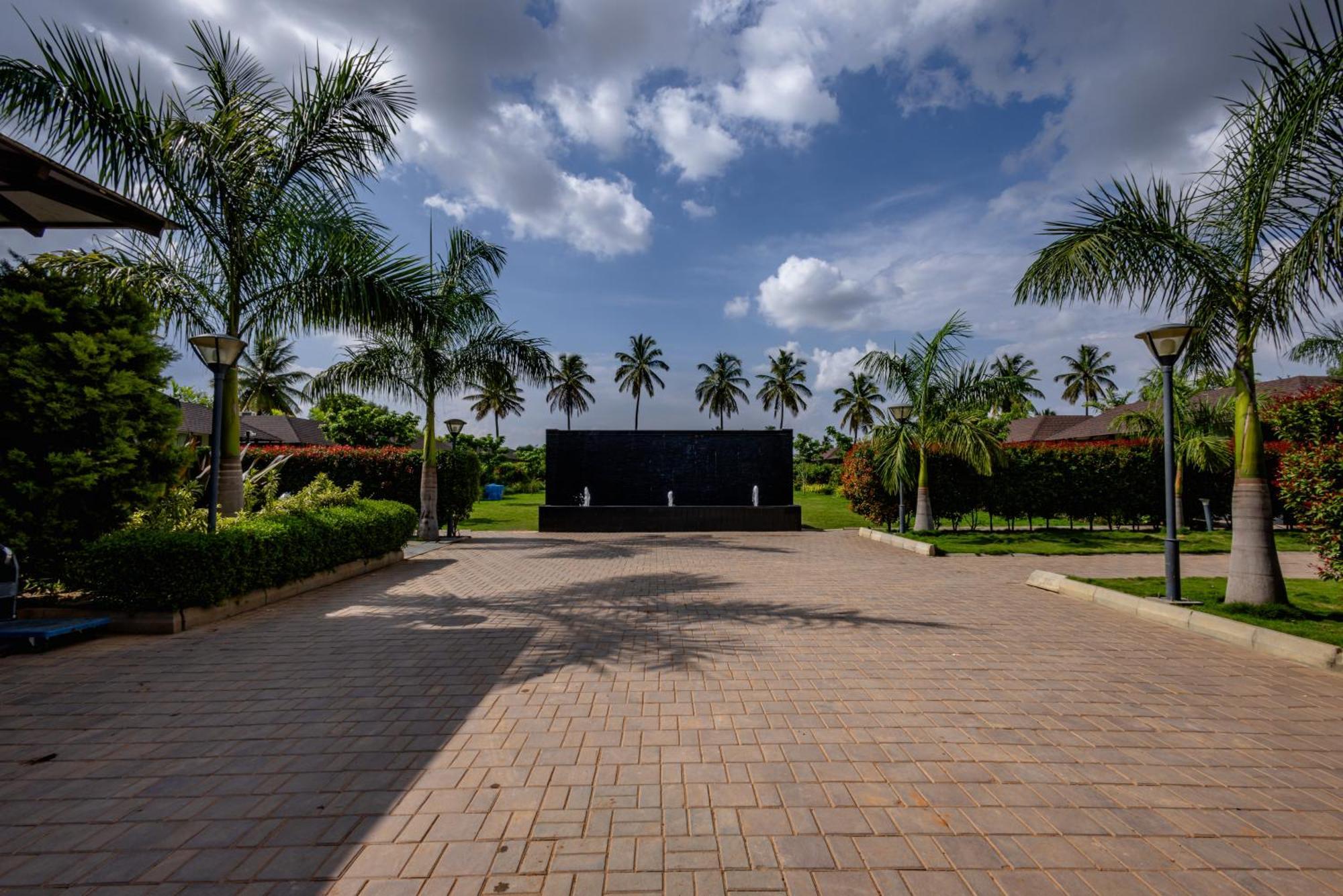 Veerdency Luxury Resort Devanahalli Esterno foto